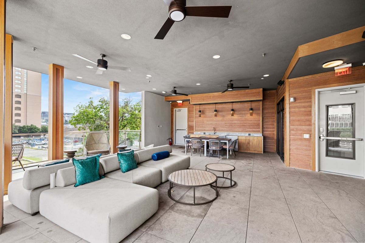 Apartment Hotel & Extended Hotel Stays Downtown Austin | Placemakr